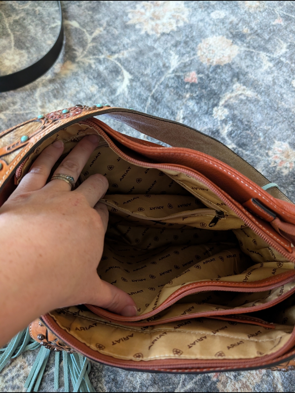 Ariat Fringe Brown & Turquoise Women’s Shoulder Bag Purse Tote Concealed Carry - Picture 7 of 11
